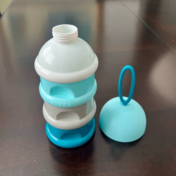 Beaba Stackable Formula And Snack Container - Picture 3 of 4